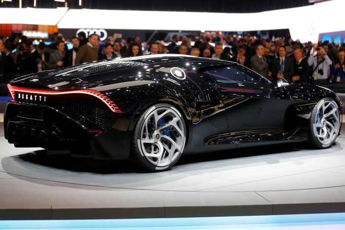 The Bugatti as seen from a different angle at the Motor Show.